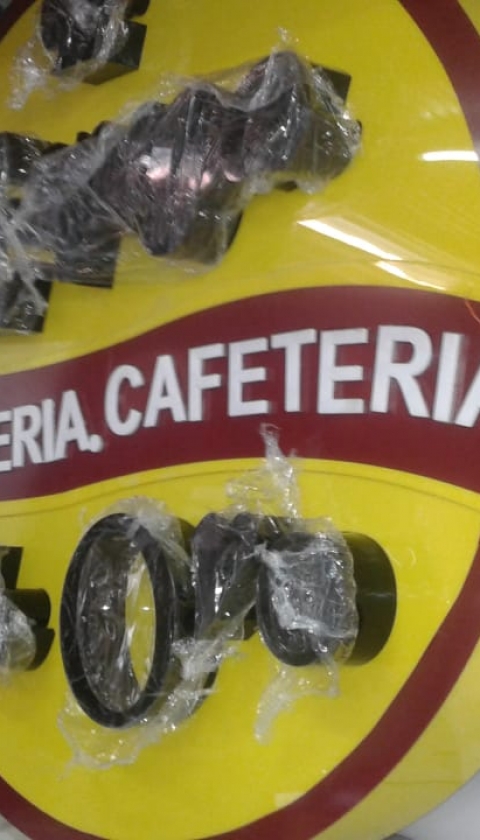 avisos en acrílico 3d